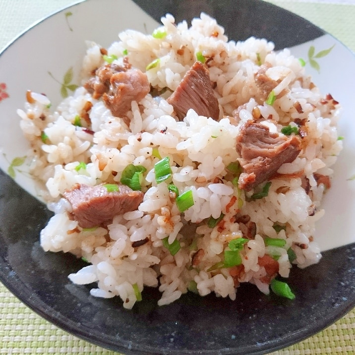 残ったステーキ肉で✡️ガーリックピラフ